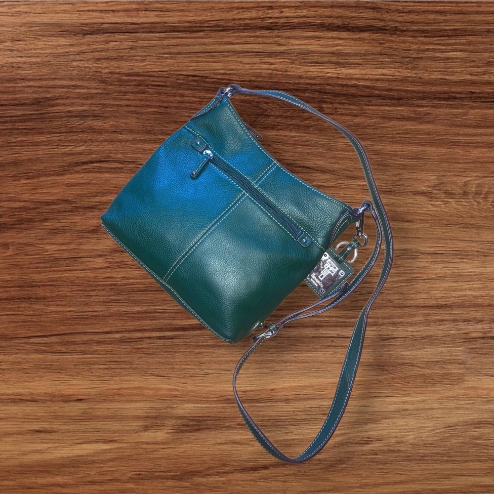Tignanello Vintage Leather Crossbody Bag... BEAUTIFUL, FOREST GREEN!